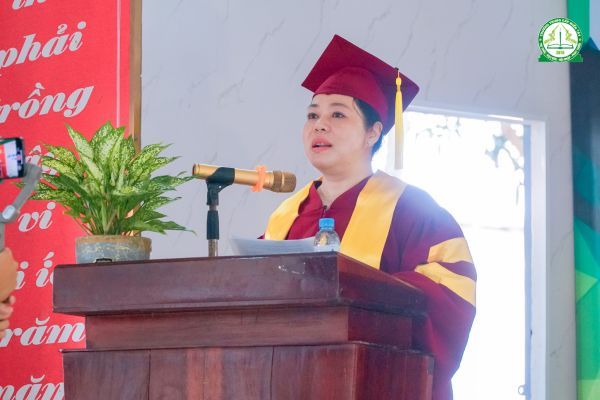 Lễ trao bằng tốt nghiệp trung cấp Y sĩ năm 2025